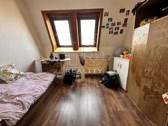PODKROVNÝ 3-IZBOVÝ BYT S BALKÓNOM, 65m2, VÝCHODNÁ ULICA,... - 3