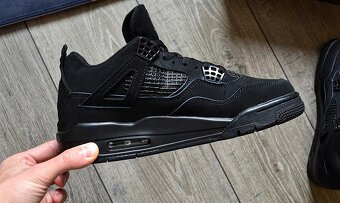 Nike Air Jordan 4 'Black Cat' - 3