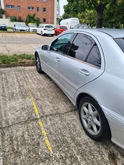 Predám Mercedes-Benz c200 cdi (automatická prevodovka)v 2005 - 3