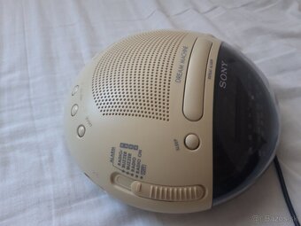 Radio budik SONY - 3
