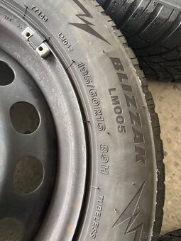 Predám 4ks zimnú sadu pneu na diskoch Bridgestone 195/60 r16 - 3