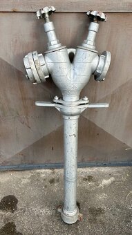Predám 2x nadzemný hydrant (aj na cvičenie) - 3