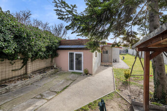 ZNÍŽENÁ CENA SENEC – NA PREDAJ 2 samostatne stojace rodin - 3