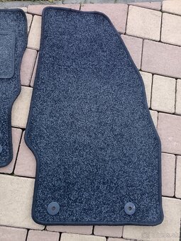 Predám velurove /textilné /auto koberce na opel corsa E. - 3