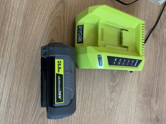 Bateria a nabíjačka Ryobi - 3