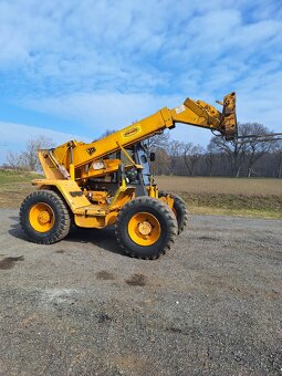 Teleskopický nakladač JCB 525-67 - 3