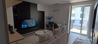 PRENÁJOM Moderný 2-izbový byt s terasou a parkovaním v Galan - 3