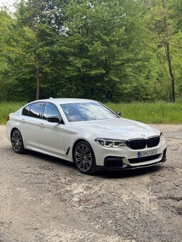 BMW 530xD G30 PLNÁ VÝBAVA - 3