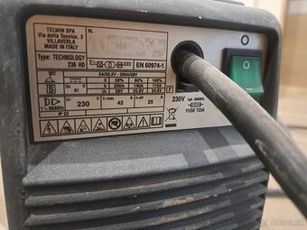 Zvárací invertor Telwin Technology 236 - 3