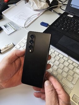 Samsung Galaxy Z Fold 4 - 3