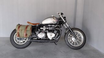 Triumph Boneville America - 3