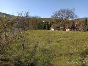 STAVEBNÝ POZEMOK – HOLLÓHÁZA (2 km od hranice, 25 - 3