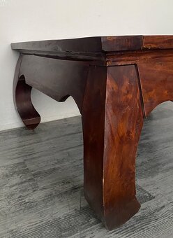 Kvalitný masívny konferenčný stolik - 3