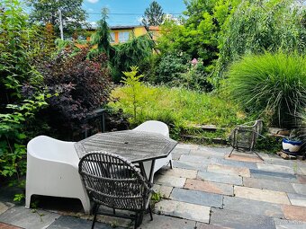 VÝNIMOČNÝ dvojgeneračný rodinný dom, 903m2, PO - 3