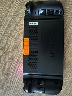 Predám Lenovo Legion Go - 3