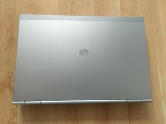 predám HP elitebook / 4gb ram / Intel core i5 / 120gb ssd- - 3