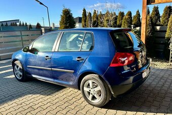 VW GOLF 5 . 1,6 benz - 3
