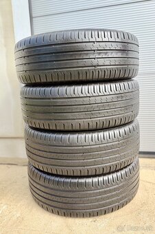 Letné pneu. Continental 215/55 R17 - 3