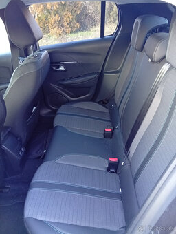 Peugeot 208 1.2 PureTech 130k EAT8 - 3