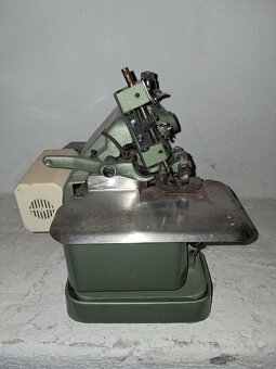 Obnitkovací šijací stroj - 3