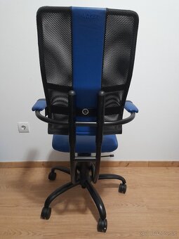 ergonomická kancelárska stolička SpinaliS Hacker - 3