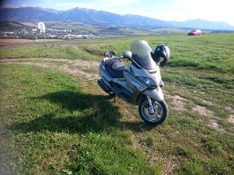 Predám maxiskúter Piaggio x evo 400ie, 24,5kw. - 3