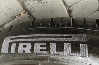 285/45 R21 Pirelli P-Zero 2024 - 3