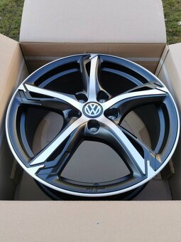 Vw Multivan alu disky Ronal 5X120 8X19 ET50 - 3