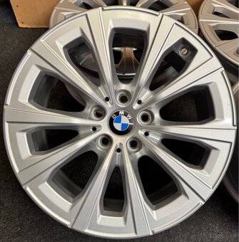 5x112 R17 BMW styling 775 strieborne ET 30 - 3