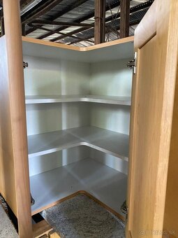 Moderná kuchynská linka so sporebičmi - 3