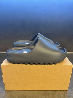 Adidas Yeezy Slide Slate Grey - 3
