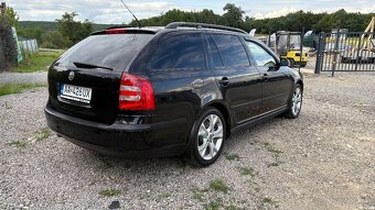 Škoda Octavia Combi 2.0 TDI Elegance DSG - 3