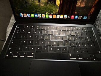 MacBook Air 13” M2 2022 + príslušenstvo - 3