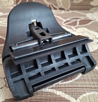 patky Thule 753 + montazny KIT Thule 4015 - 3