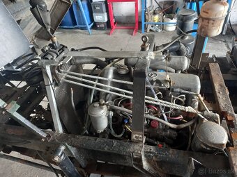 Motor Mercedes Benz 2.4D - 3