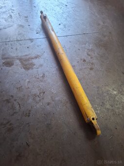 Hydraulický valec dvojčinný - 3