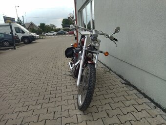 Suzuki VS800 Intruder - 3
