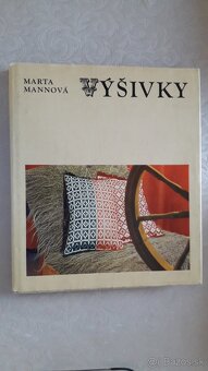 knihy o pletení, háčkovaní, šití, vyšívaní - 3