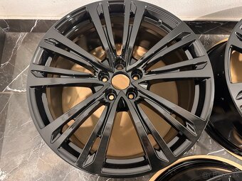 original audi a8 r20 5x112 s line 4N0601025q - 3