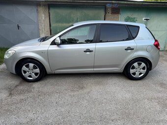 Kia Ceed 1.6 CRDI - 3