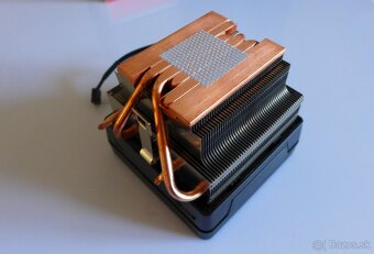 Originálny chladič AMD Wraith Prism RGB (z Ryzen 9 3900X) - 3