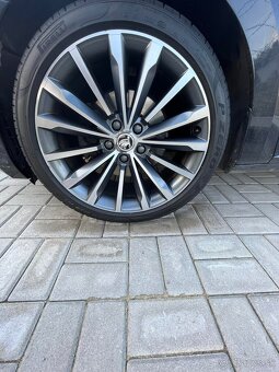 Trinity R19 5x112 57,1 235/40/R19 Pirelli P Zero - 3