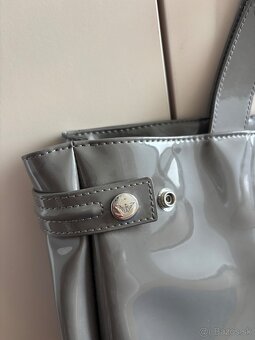 Armani Jeans lakovaná kabelka - 3