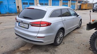 Predám Ford Mondeo 2.0 110 KW, ACC,LED Kamera, ťažné, manuál - 3