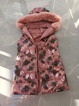 Nova predlzena vesta vel L  obojstranna - 3