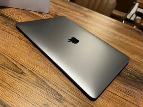 MacBook Air 13” - 3