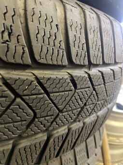 Pirelli sottozero 225/60 R18 - 3