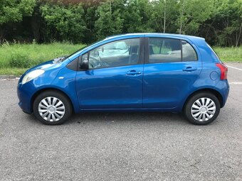 TOYOTA YARIS 1.3 VVT-I BASE COOL - 3