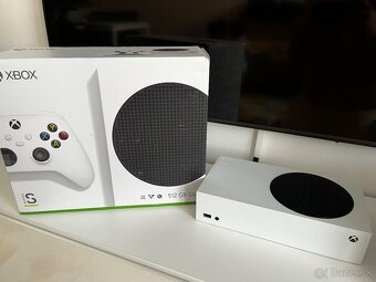 Xbox series S + Xbox series headset - 3