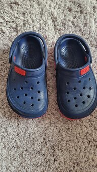 Crocs - 3